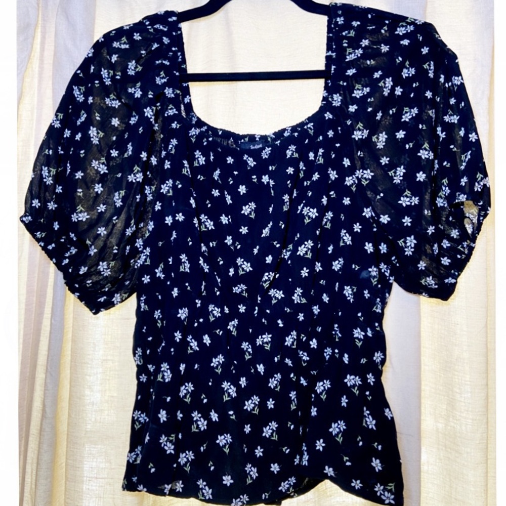 Madewell Black and White Ruffled Puff Sleeve Blouse